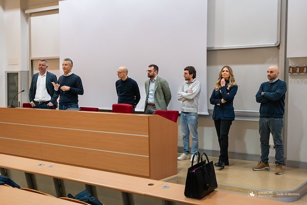 Hackathon SCIoTeM 2024 - Supply Chain, Internet of Things and Manufacturing