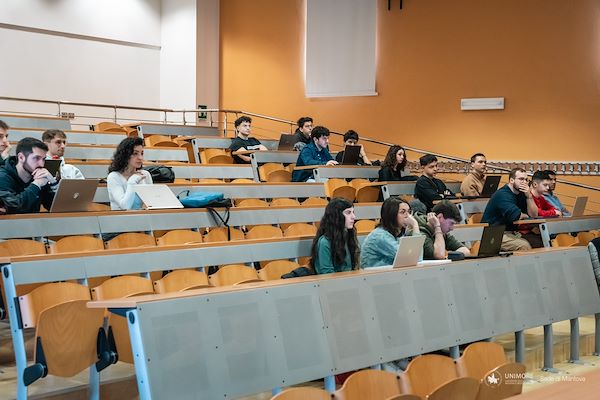 Hackathon SCIoTeM 2024 - Supply Chain, Internet of Things and Manufacturing