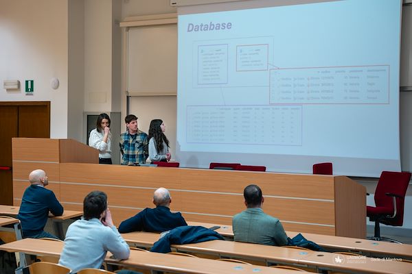 Hackathon SCIoTeM 2024 - Supply Chain, Internet of Things and Manufacturing