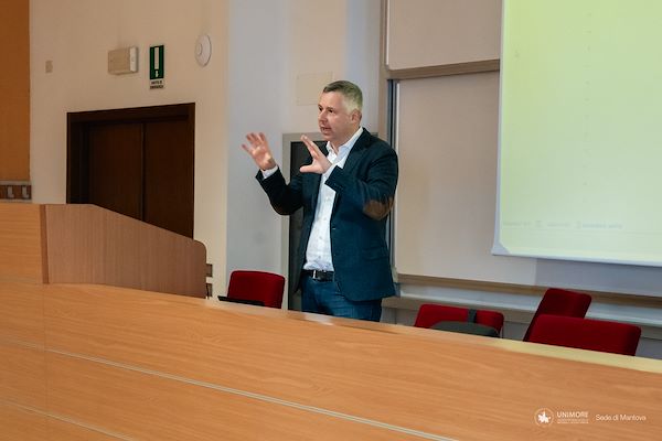 Hackathon SCIoTeM 2024 - Supply Chain, Internet of Things and Manufacturing